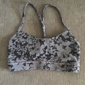 Lululemon Flow Y Bra Nulu Black Floral Sports Bra - Size 4